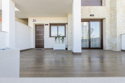2 bedroom Villa for sale in Torrevieja