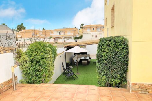 3 bedroom Villa for sale in Quesada