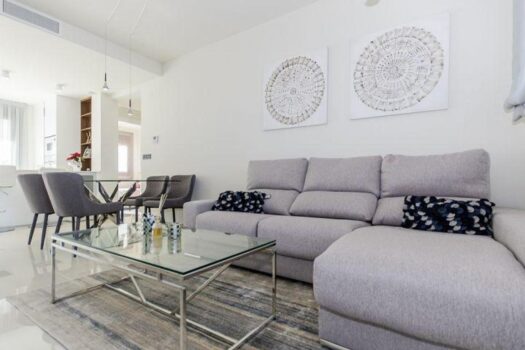 2 bedroom Villa for sale in Torrevieja