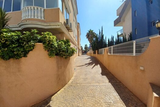 2 bedroom Penthouse for sale in Cabo Roig