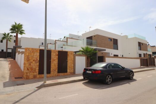3 bedroom Villa for sale in Benijofar