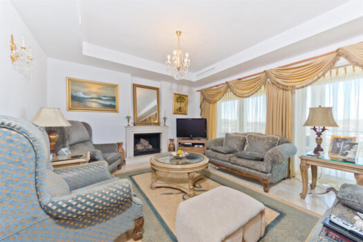 6 Bed Detached Villa for sale in Mijas Golf, Costa del Sol