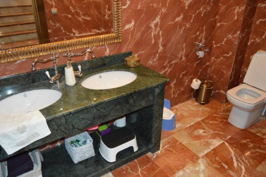 8 bedroom Villa for sale in Algorfa