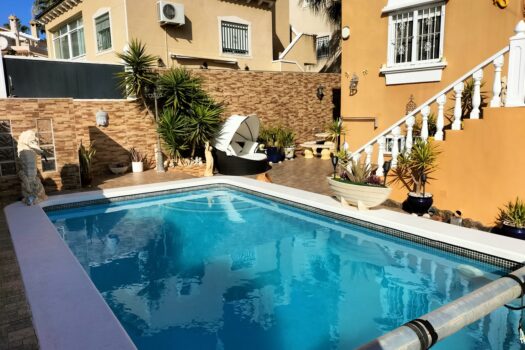 4 bedroom Villa for sale in Villamartin