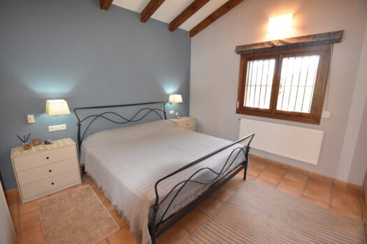 7 bedroom Finca for sale in Catral