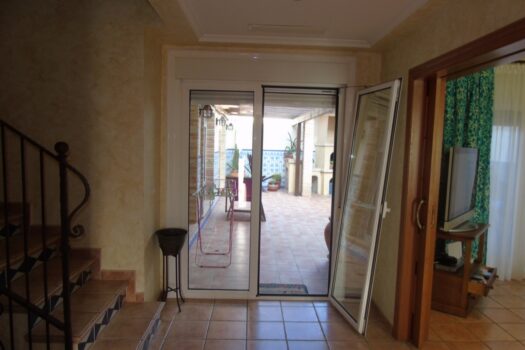 3 bedroom Townhouse for sale in Heredades