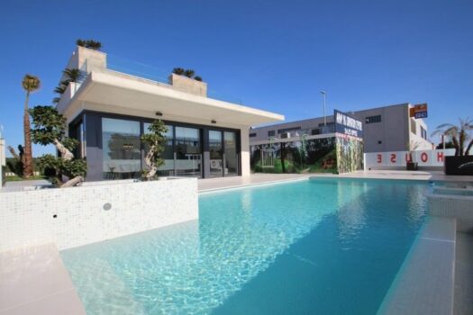 4 bedroom Villa for sale in Dehesa De Campoamor