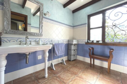 5 bedroom Villa for sale in Torrevieja