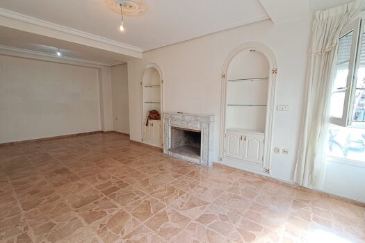 5 bedroom Apartment for sale in Torrevieja