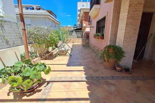 5 bedroom Villa for sale in Torrevieja