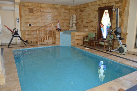 8 bedroom Villa for sale in Algorfa