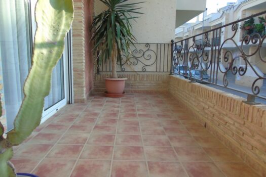 3 bedroom Townhouse for sale in Heredades