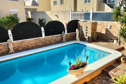 4 bedroom Villa for sale in Villamartin