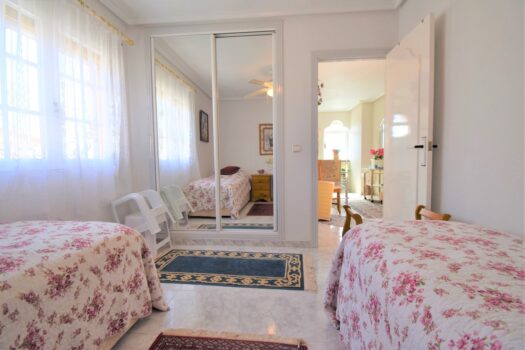 2 bedroom Villa for sale in Orihuela Costa