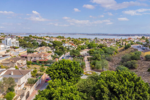 3 bedroom Villa for sale in Los Balcones