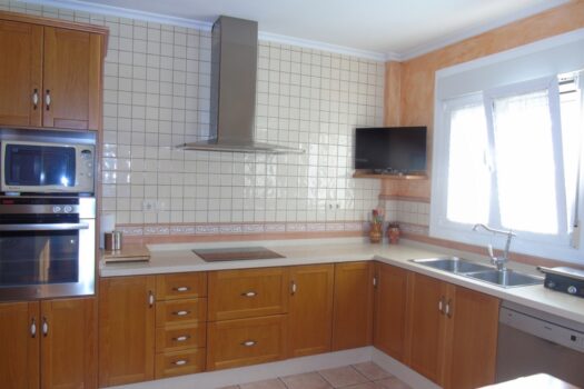 3 bedroom Townhouse for sale in Heredades