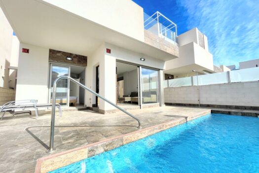 3 bedroom Villa for sale in Villamartin