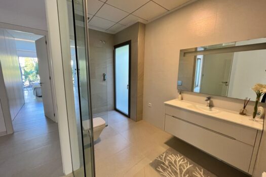 4 bedroom Villa for sale in Las Colinas Golf Resort