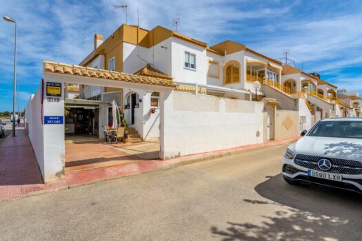 3 bedroom Townhouse for sale in Torrevieja