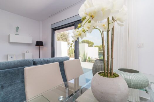 2 bedroom Villa for sale in Torrevieja