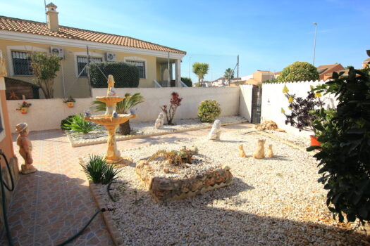 3 bedroom Villa for sale in La Marina