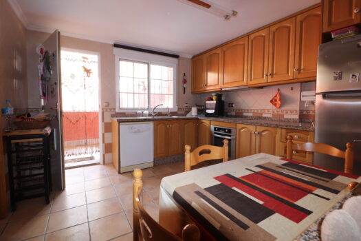 3 bedroom Townhouse for sale in Redovan