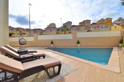 5 bedroom Villa for sale in Orihuela Costa