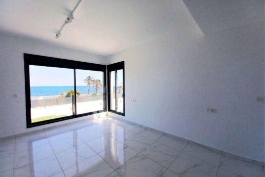 5 bedroom Villa for sale in La Veleta