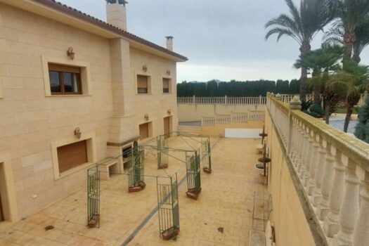 5 bedroom Villa for sale in Hondon de las Nieves