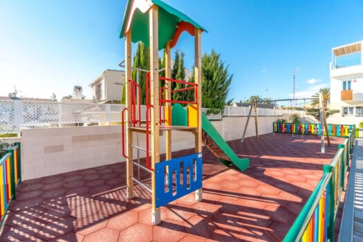 2 bedroom Townhouse for sale in Torrevieja