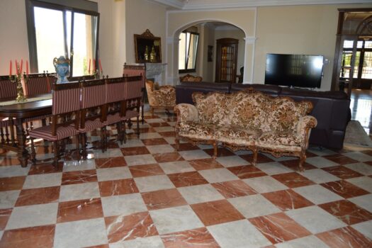 8 bedroom Villa for sale in Algorfa