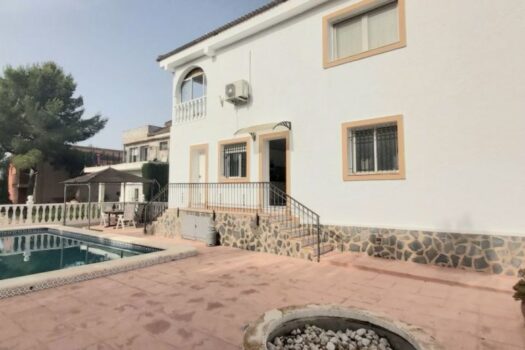 3 bedroom Villa for sale in Pinar de Campoverde