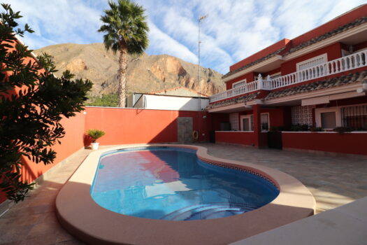 3 bedroom Townhouse for sale in Redovan