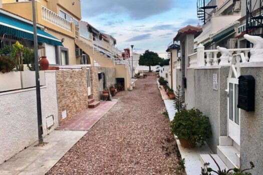 1 bedroom Villa for sale in Torrevieja