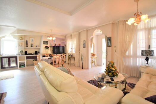 2 bedroom Villa for sale in Orihuela Costa