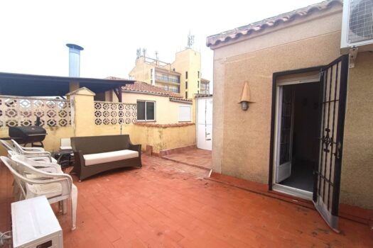 2 bedroom Villa for sale in Torrevieja