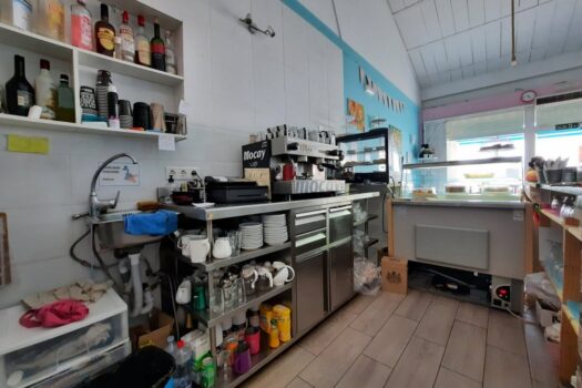 Commercial for sale in Villamartin