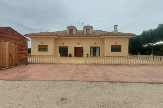 5 bedroom Villa for sale in Hondon de las Nieves