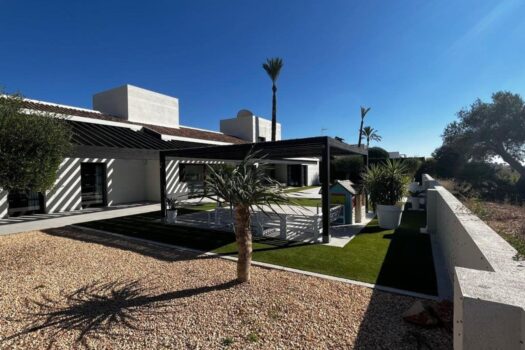 4 bedroom Villa for sale in Sucina