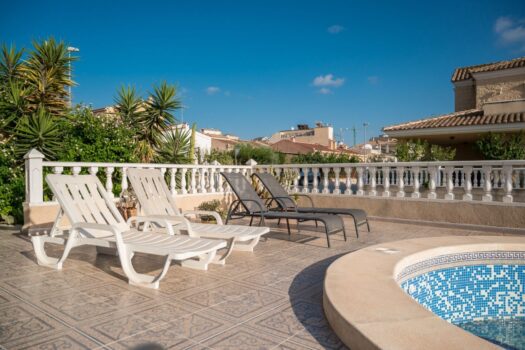 4 bedroom Villa for sale in Benijofar