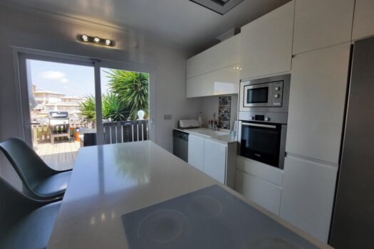 5 bedroom Villa for sale in Villamartin