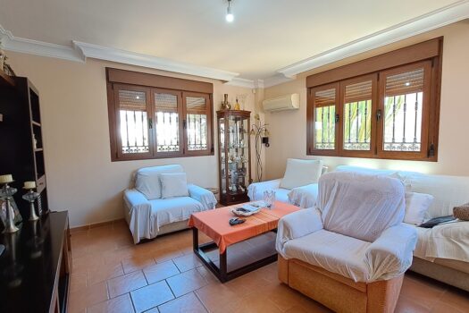 5 bedroom Villa for sale in Torrevieja