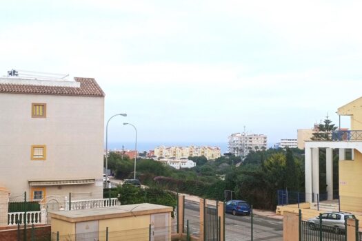 2 bedroom Villa for sale in Torrevieja