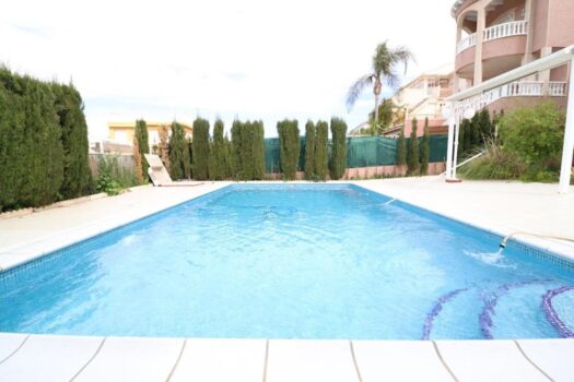 3 bedroom Villa for sale in Torrevieja