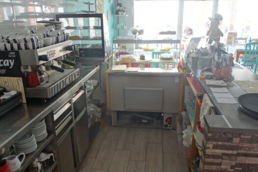 Commercial for sale in Villamartin