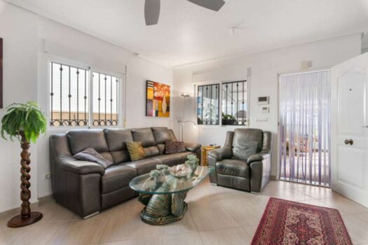 4 bedroom Villa for sale in Punta Prima