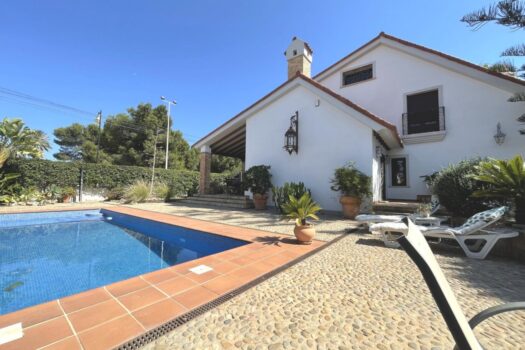 5 bedroom Villa for sale in Torrevieja