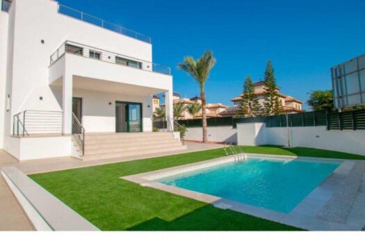 3 bedroom Villa for sale in La Marina