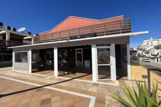 Commercial for sale in Dehesa De Campoamor