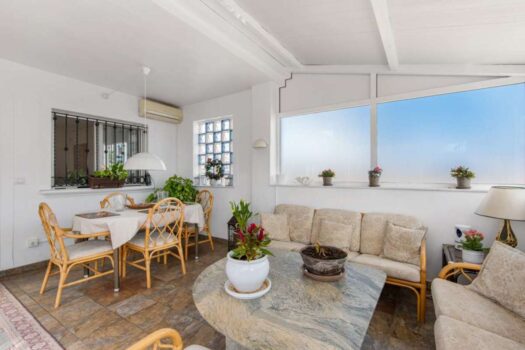 4 bedroom Villa for sale in Punta Prima